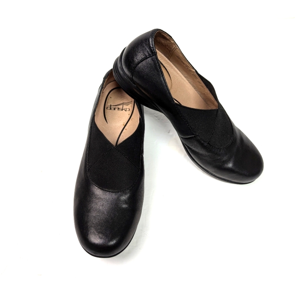 Dansko Ann Flats US size 6 Black Leather Loafers Elastic Slip On Comfort Ballet